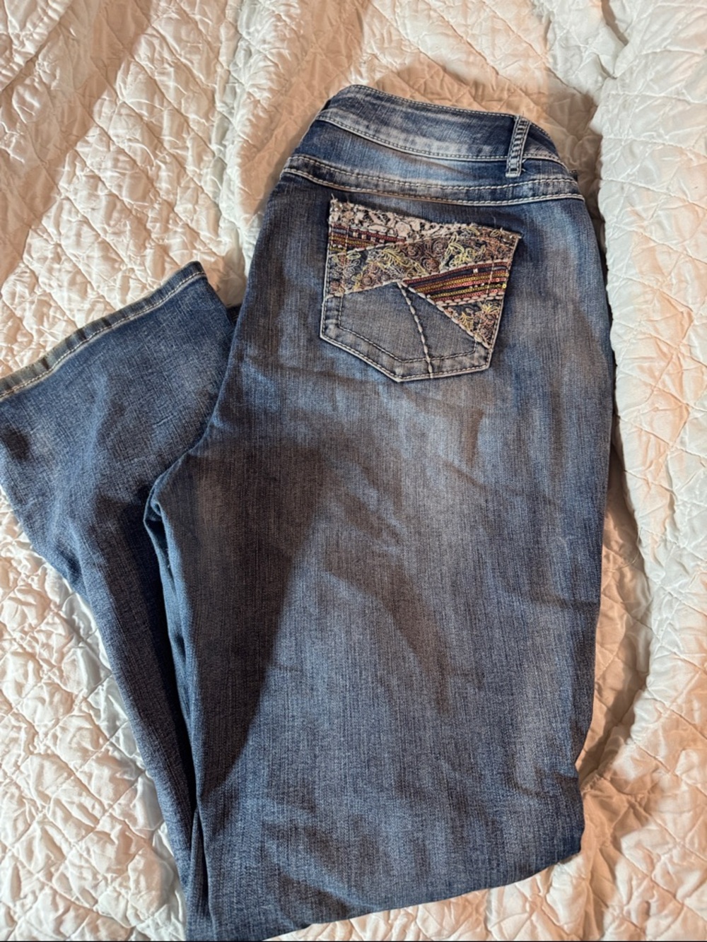 Womens Blue Denim Jeans with Embroidered Pocket By Cato Sz 16W